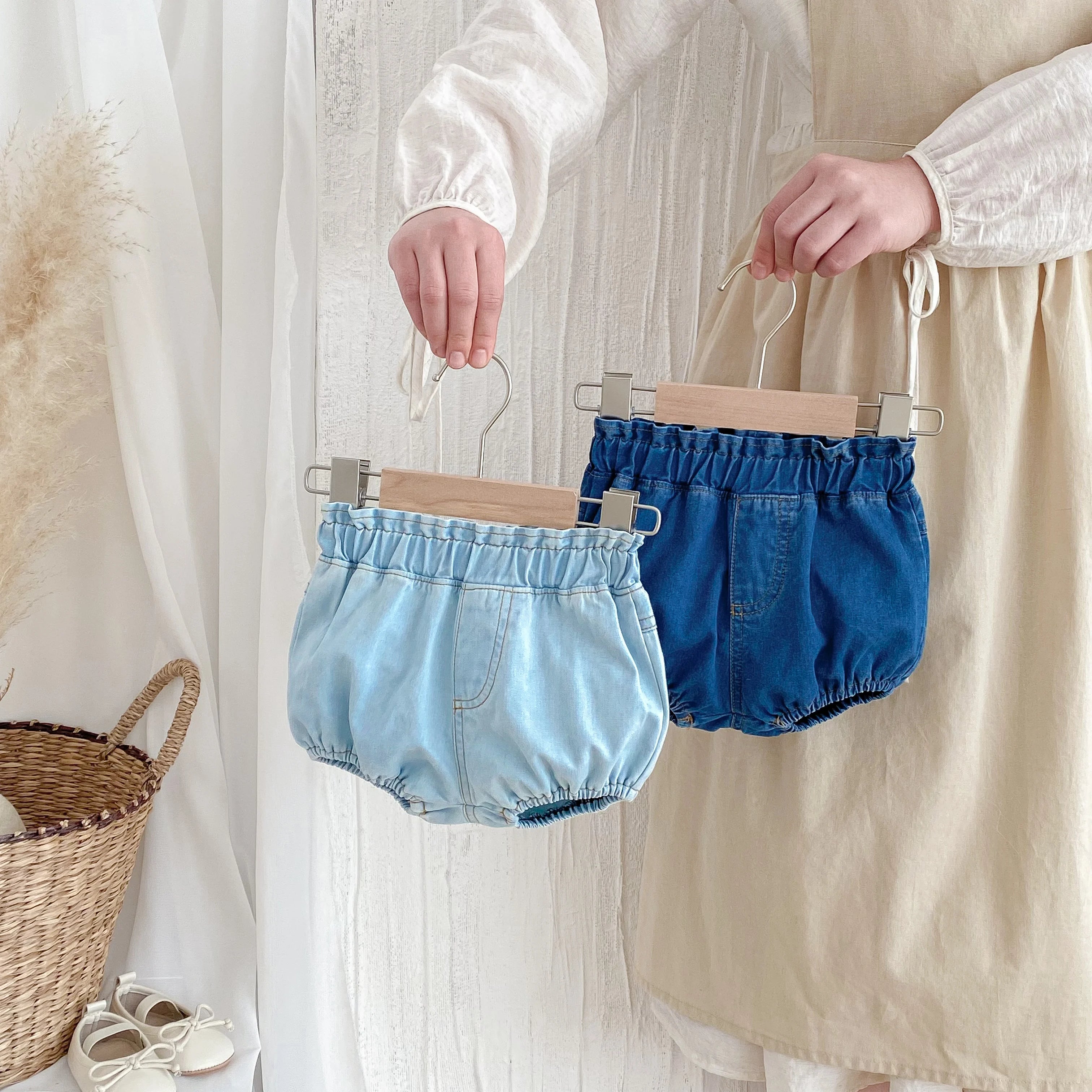 Baby Denim Bloomers Shorts Newborn Soft Cozy Cotton Toddler Boys Girls Summer Shorts Pants Ruffles Waist Kids Clothing 0-3T